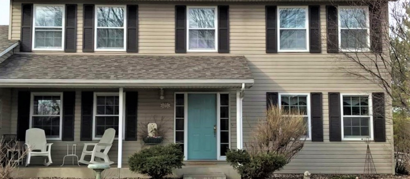 Customer Spotlight: A New Roof and Shutters Make All the Difference