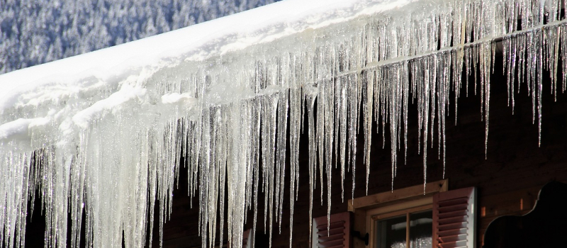 Why Snow Accumulation on Your Roof is Actually a Good Sign